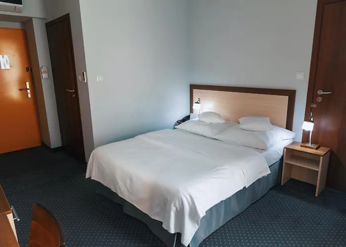 Hotel Poleczki Warsaw Airport